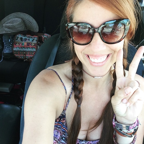 Meet your Posher, Jennifer - Picture 1 of 1